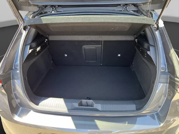 Opel Astra-e Swiss Plus