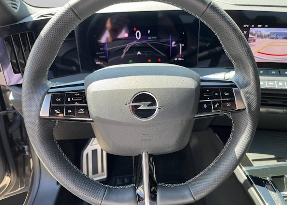 Vehicle image 5 Vehicle image 5