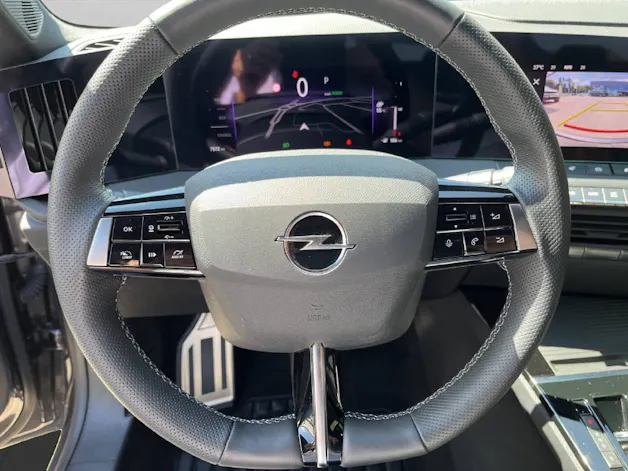 Opel Astra-e Swiss Plus