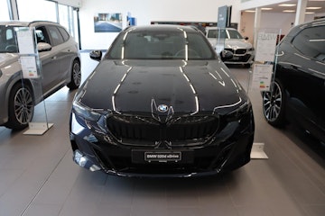 Vehicle image BMW 520d xDrive Touring