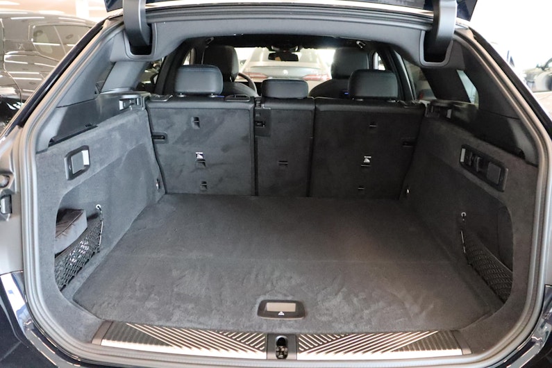 Vehicle image BMW 5 SERIES