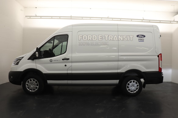 FORD E-Transit Van 390 L2H2 68kWh Trend 3