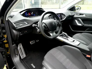 Peugeot 308 1.5 BlueHDi Allure Pack EAT8