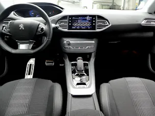 Peugeot 308 1.5 BlueHDi Allure Pack EAT8