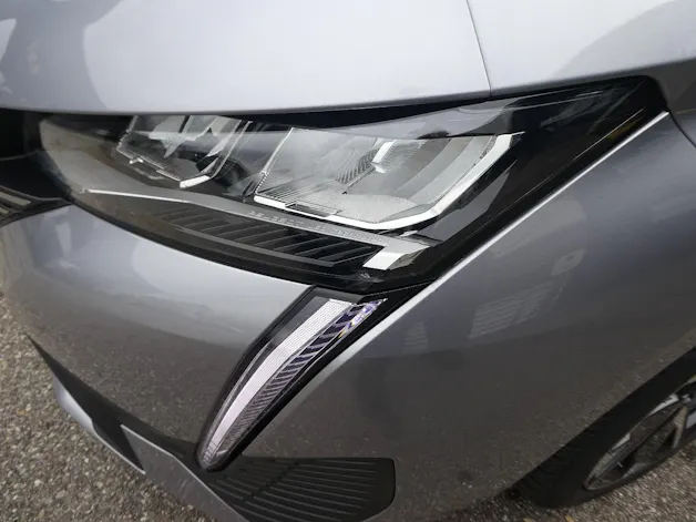 Peugeot 308 PureTech Allure Pack EAT8