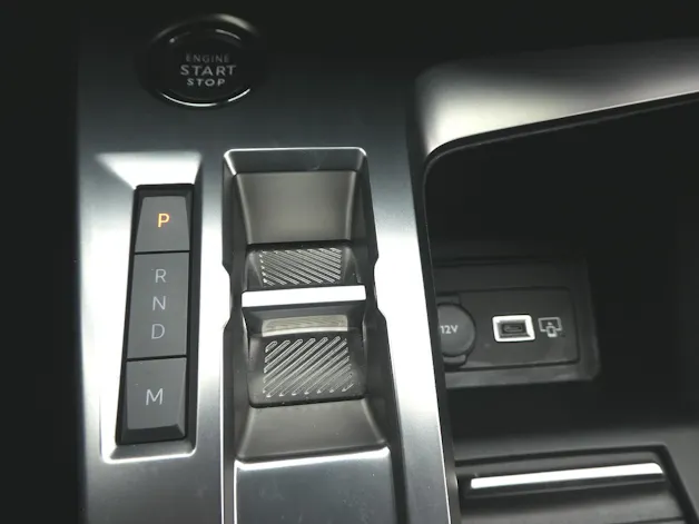 Peugeot 308 PureTech Allure Pack EAT8
