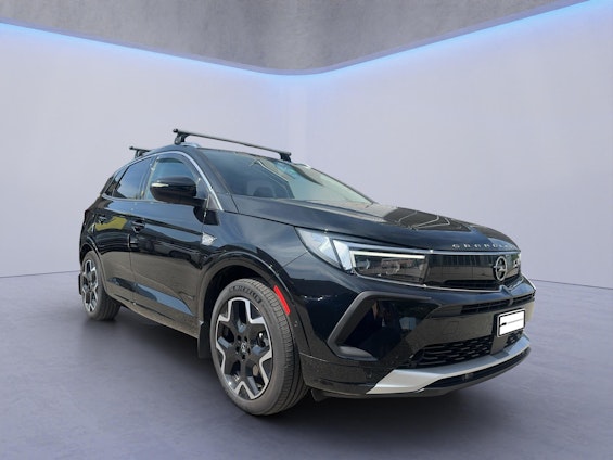 First vehicle image First vehicle image