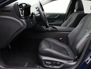 Vehicle image TOYOTA Mirai Fuel Cell Platinum