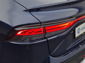https://vehicle.imgix.net/3630792/c87354e5-2e37-46e3-9bf6-7e95c4a3cb64.jpg