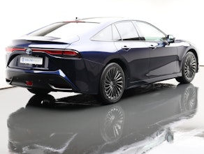 Vehicle image TOYOTA Mirai Fuel Cell Platinum