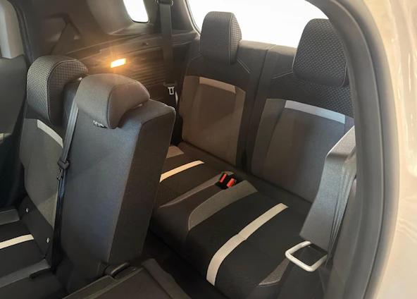 image du véhicule 12 image du véhicule 12