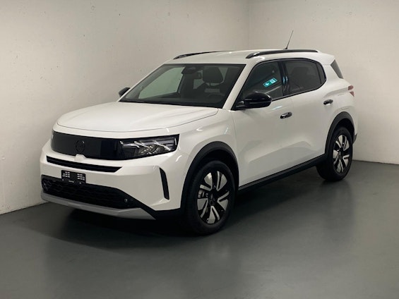 First vehicle image