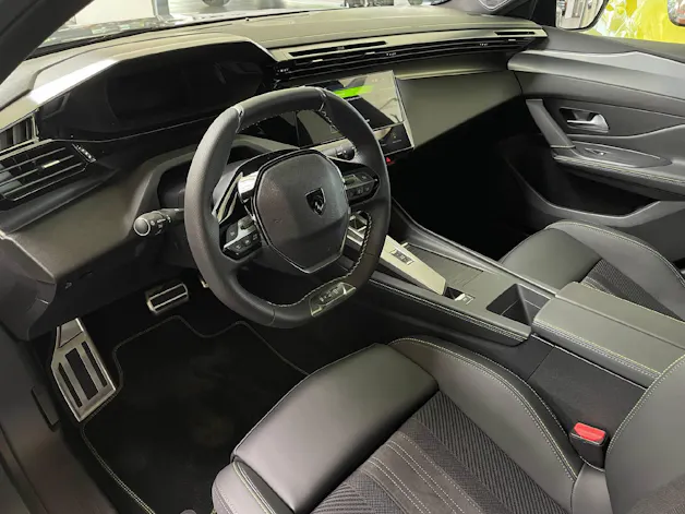 Peugeot 308 SW 1.2 Hybrid GT