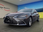 First vehicle image