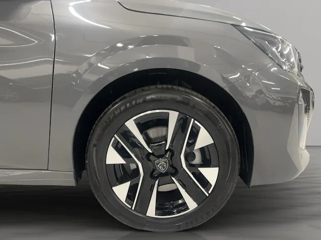 Peugeot 208 1.2 Hybrid Allure Premium