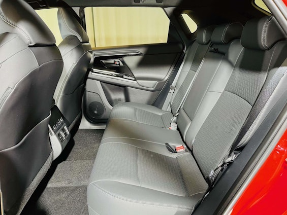 Vehicle image 7 Vehicle image 7