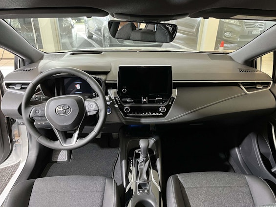 Vehicle image 8 Vehicle image 8