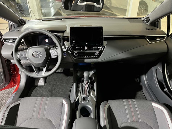 Vehicle image 6 Vehicle image 6