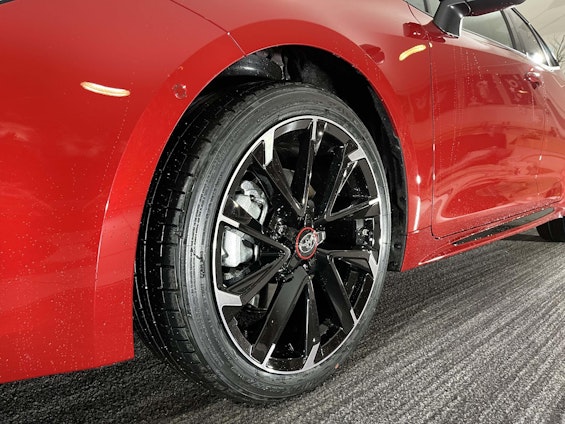 Vehicle image 4 Vehicle image 4