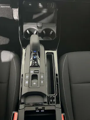Toyota Prius 2.0 Plug-In-Hybrid Style