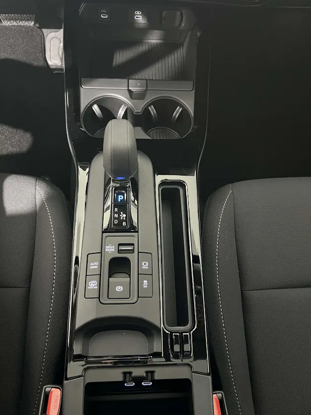 Toyota Prius 2.0 Plug-In-Hybrid Style