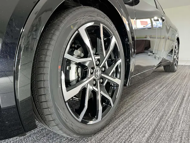 Toyota Prius 2.0 Plug-In-Hybrid Style