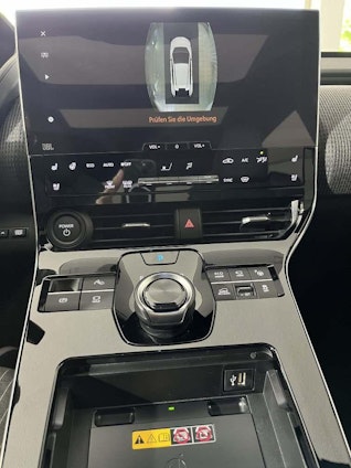 Vehicle image 10 Vehicle image 10