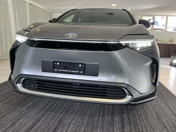 Vehicle image 3 Vehicle image 3