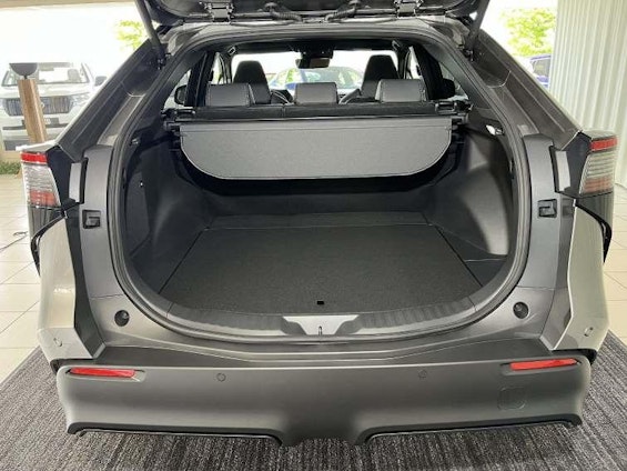 Vehicle image 14 Vehicle image 14