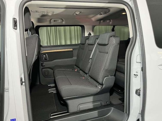 Vehicle image 7 Vehicle image 7