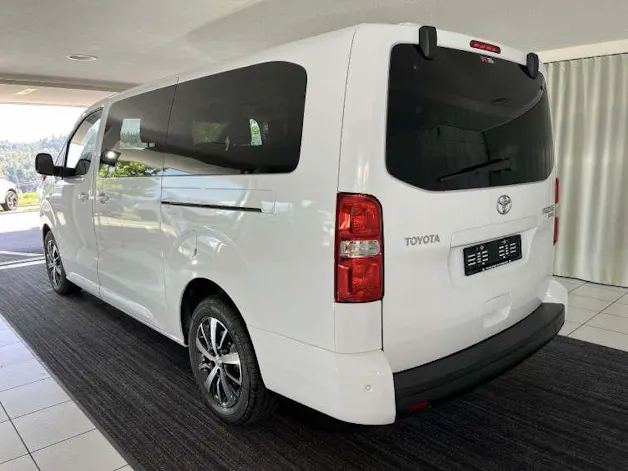 Toyota PROACE Verso L2 2.0 D Trend