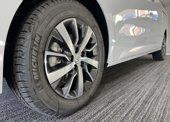 Fahrzeugbild 4 Fahrzeugbild 4