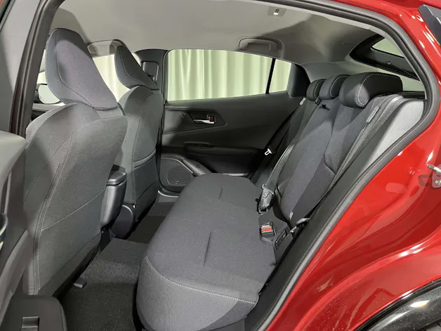Toyota Prius 2.0 Plug-In-Hybrid Style