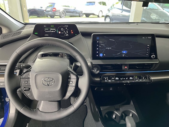 Vehicle image 8 Vehicle image 8