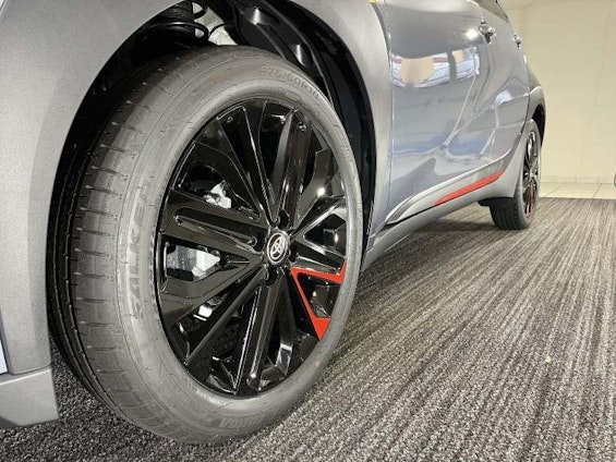 Vehicle image 4 Vehicle image 4