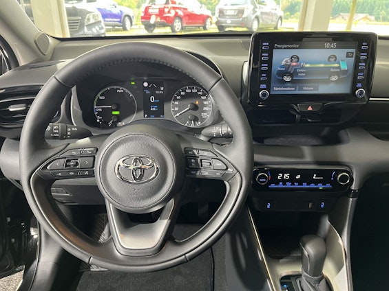 Vehicle image 8 Vehicle image 8