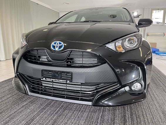 Vehicle image 3 Vehicle image 3