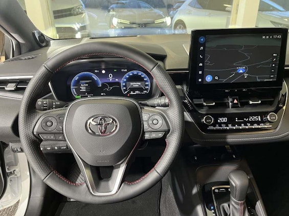 Vehicle image 9 Vehicle image 9