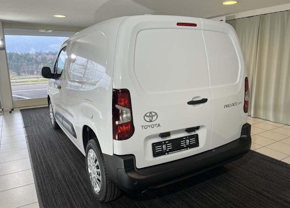 Vehicle image 2 Vehicle image 2