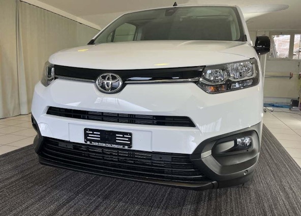 Vehicle image 3 Vehicle image 3