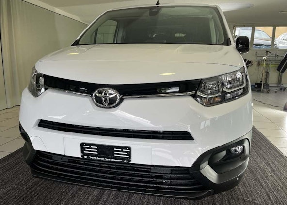 Vehicle image 3 Vehicle image 3