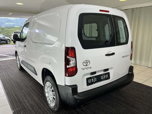 Toyota PROACE CITY Van L1 1.5 D Active