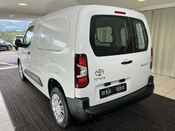 Vehicle image 2 Vehicle image 2