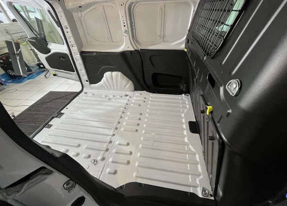 Vehicle image 9 Vehicle image 9