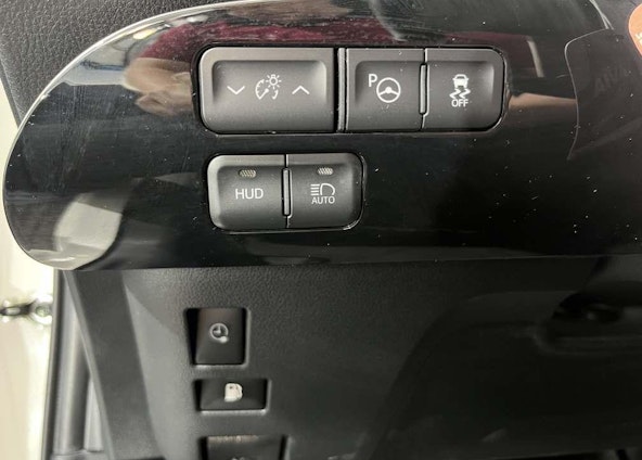 Vehicle image 12 Vehicle image 12