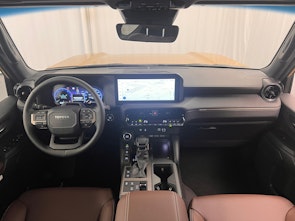 Vehicle image TOYOTA Land Cruiser 2.8 D Style