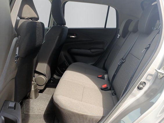 Vehicle image 7 Vehicle image 7