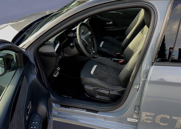 Vehicle image 5 Vehicle image 5