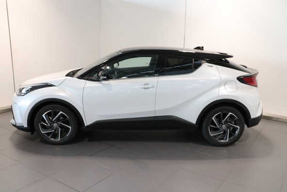 Vehicle image 6