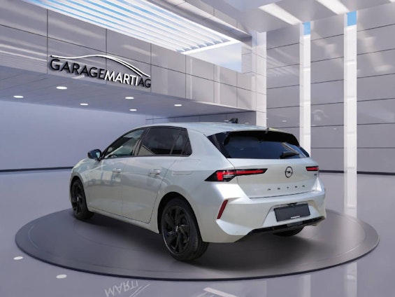 Vehicle image 3 Vehicle image 3